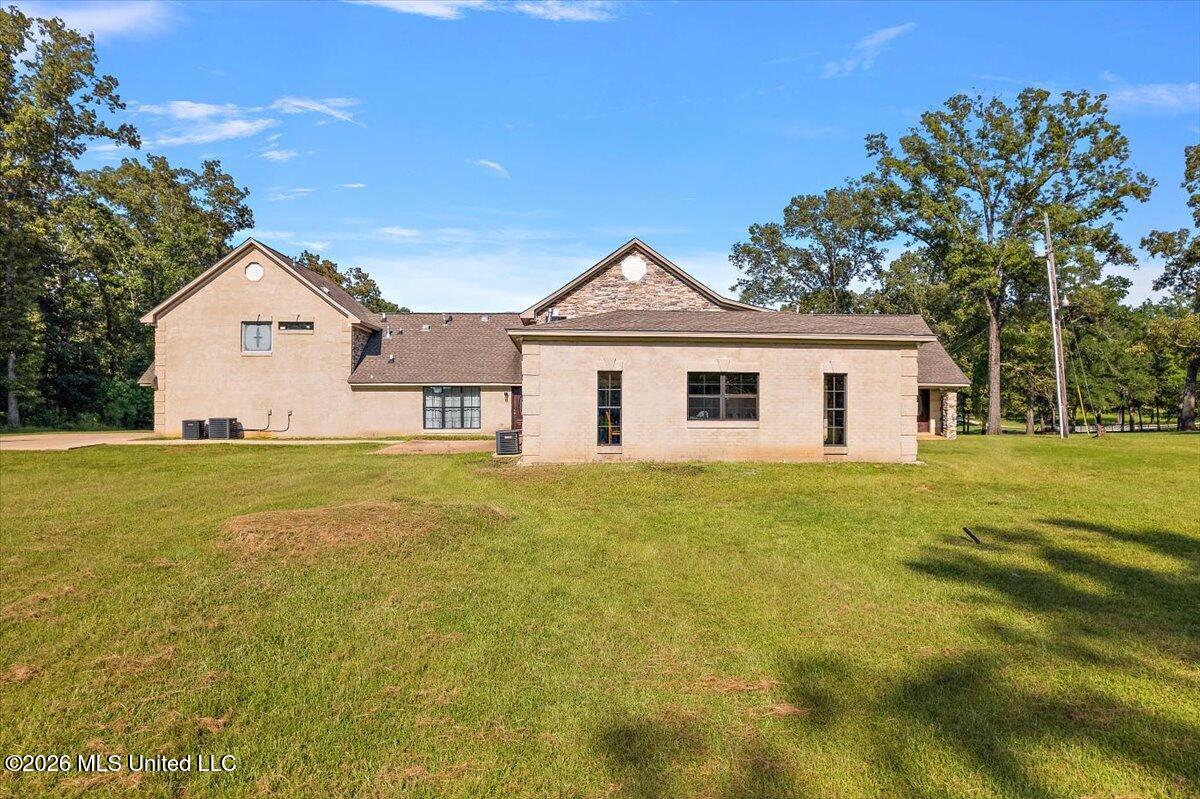 589 North Old Canton Road Madison, MS 39110 - Photo 46 of 52 45-IDJI_0197