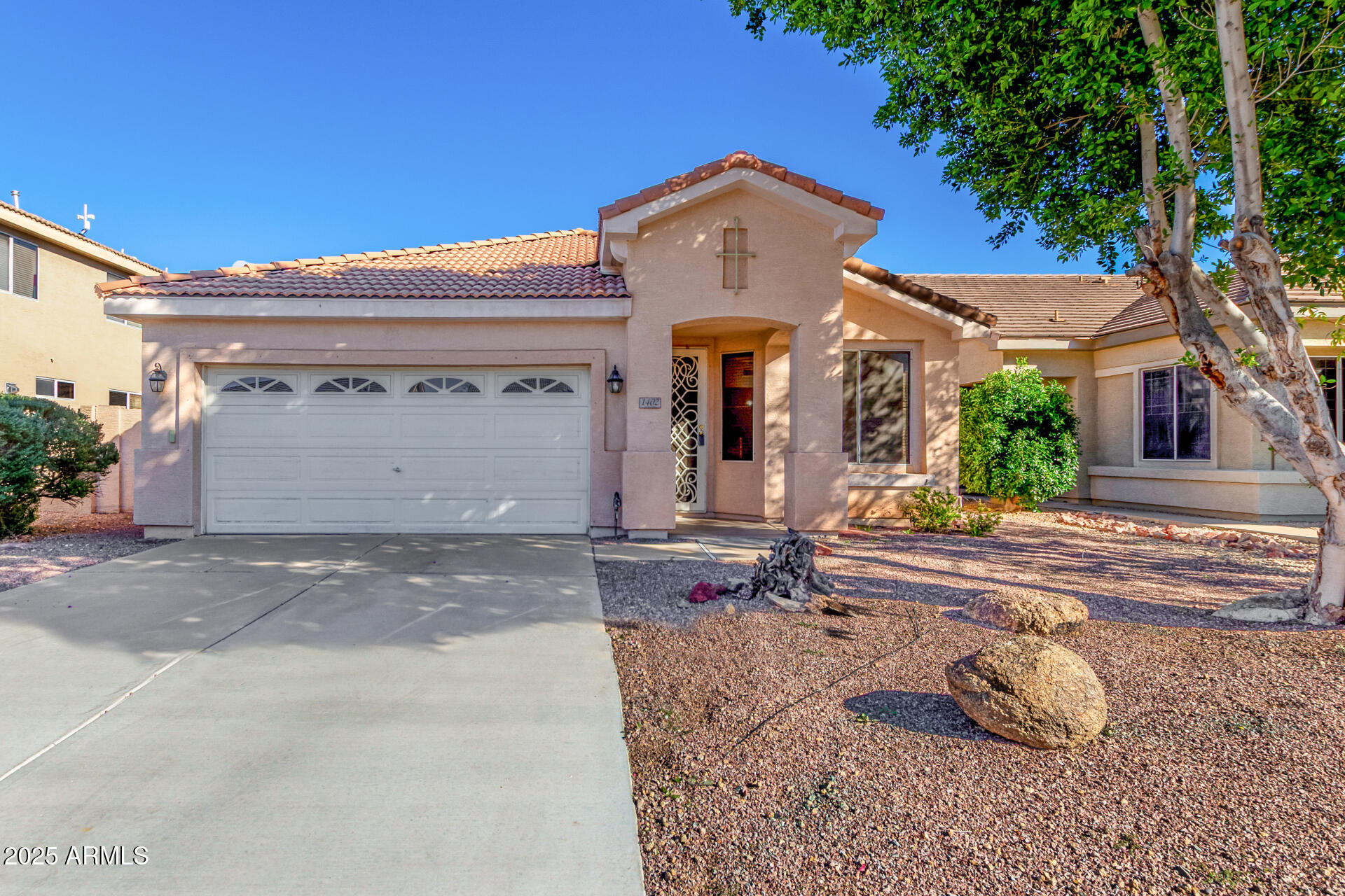 1402 East Shannon Street Chandler, AZ 85225 - Photo 1 of 35 1402 E Shannon St, Chandler