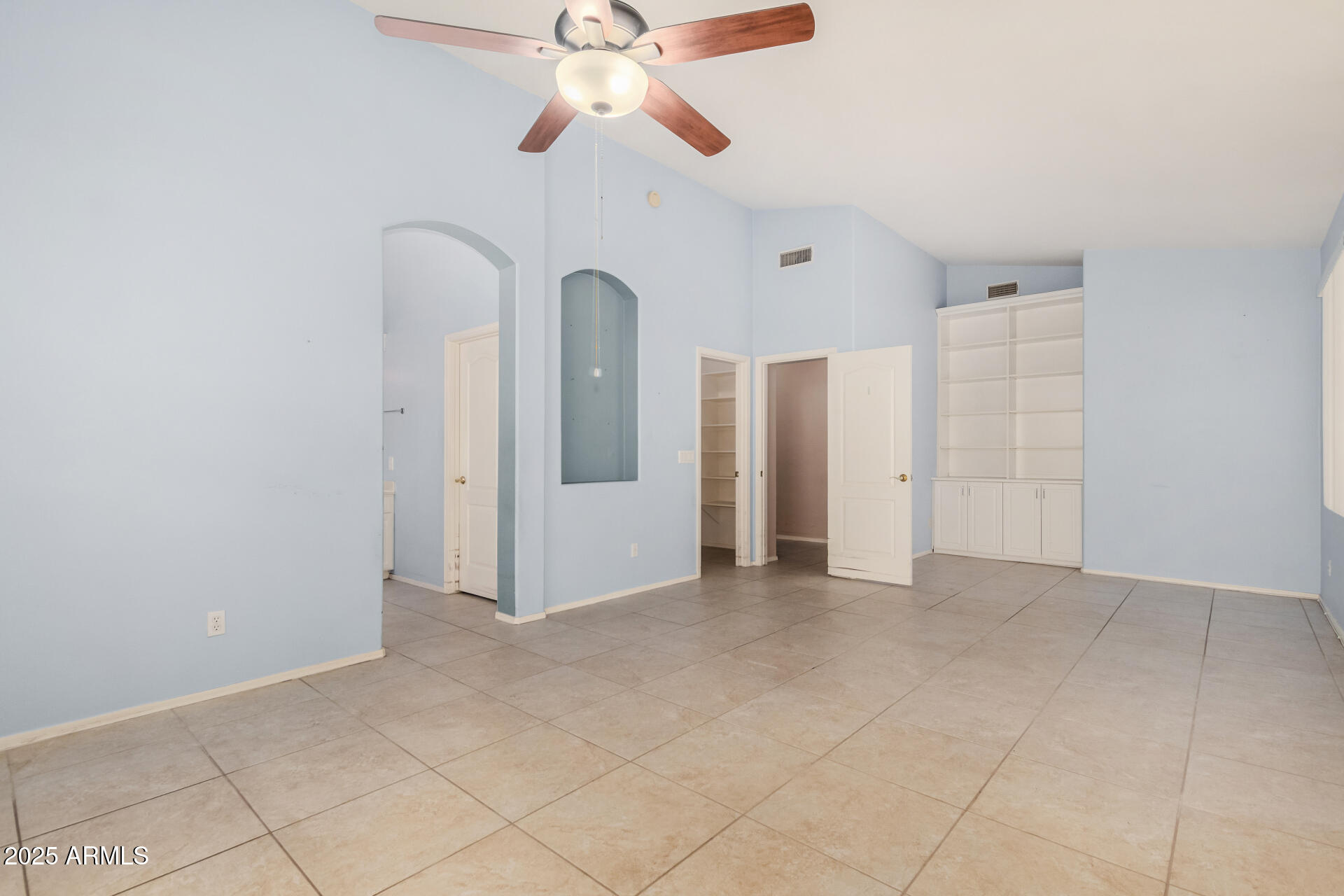 1402 East Shannon Street Chandler, AZ 85225 - Photo 16 of 35 Primary Bedroom