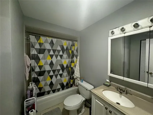 $1,450 | 300 Smithfield Road, Unit B552, North Providence, RI 02904