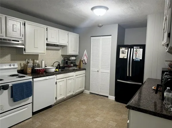 $1,450 | 300 Smithfield Road, Unit B552, North Providence, RI 02904