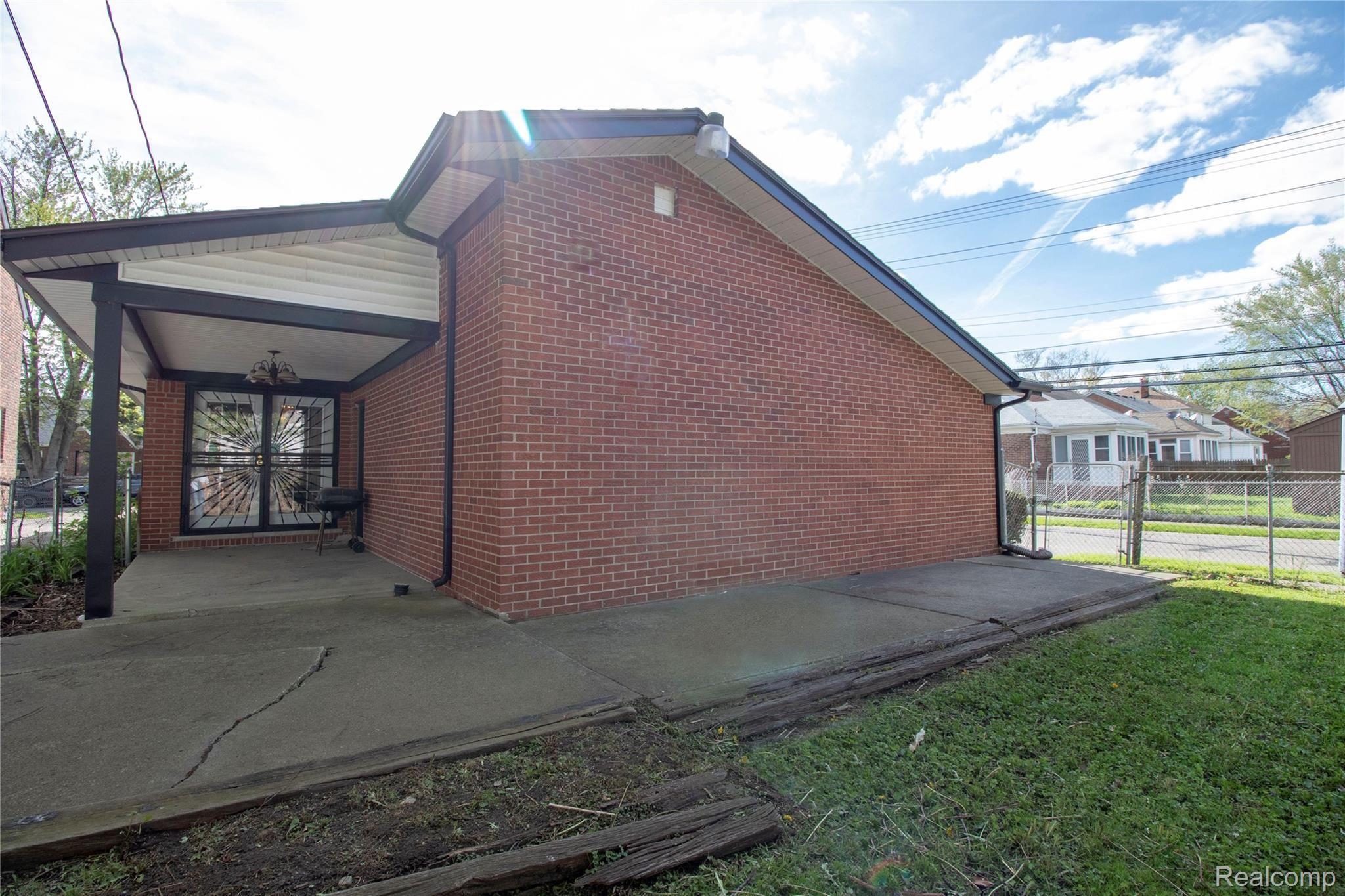 4262 Harvard Road Detroit, MI 48224 - Photo 19 of 19 4.Back