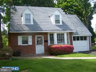 9 Medbury Road Wallingford, PA 19086 - Photo 1 of 5 Exterior Front
