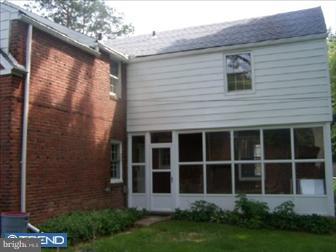 9 Medbury Road Wallingford, PA 19086 - Photo 5 of 5 Exterior Side