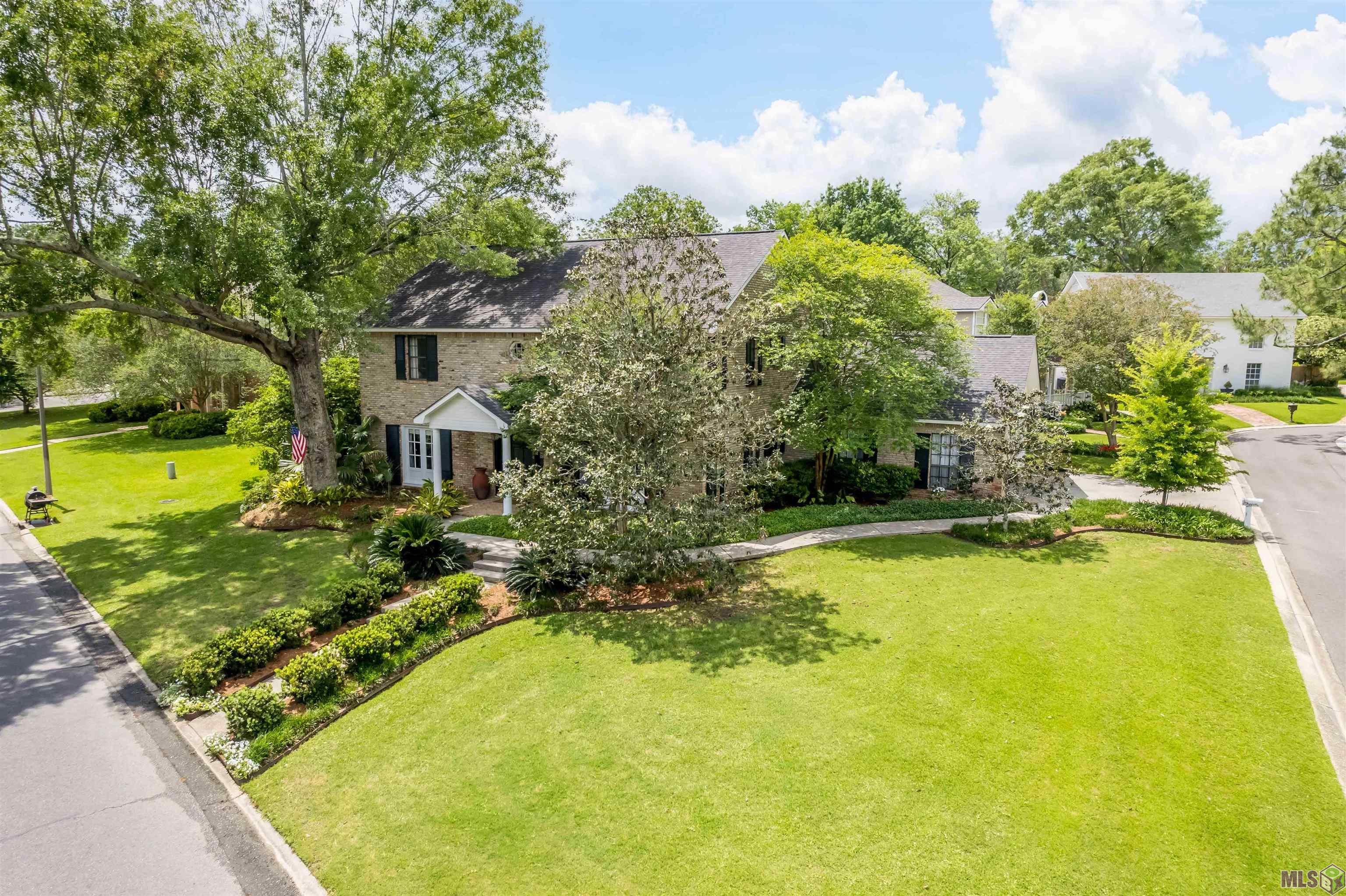 1554 Applewood Road Baton Rouge, LA 70808 - Photo 2 of 45 Gallery Image 2