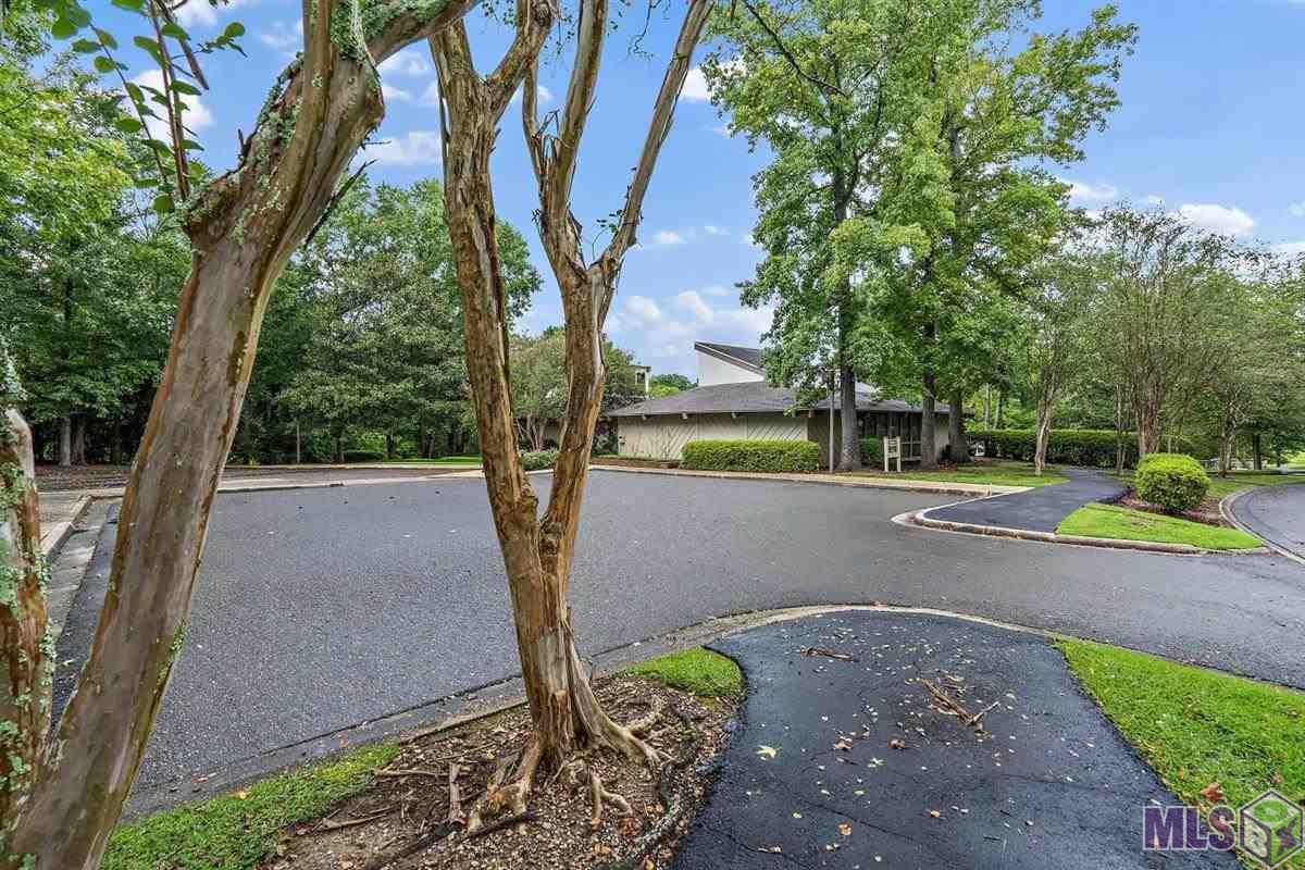 1554 Applewood Road Baton Rouge, LA 70808 - Photo 33 of 45 To Clubhouse