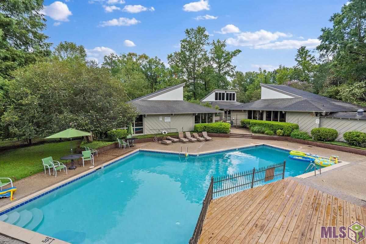 1554 Applewood Road Baton Rouge, LA 70808 - Photo 38 of 45 Clubhouse Pool