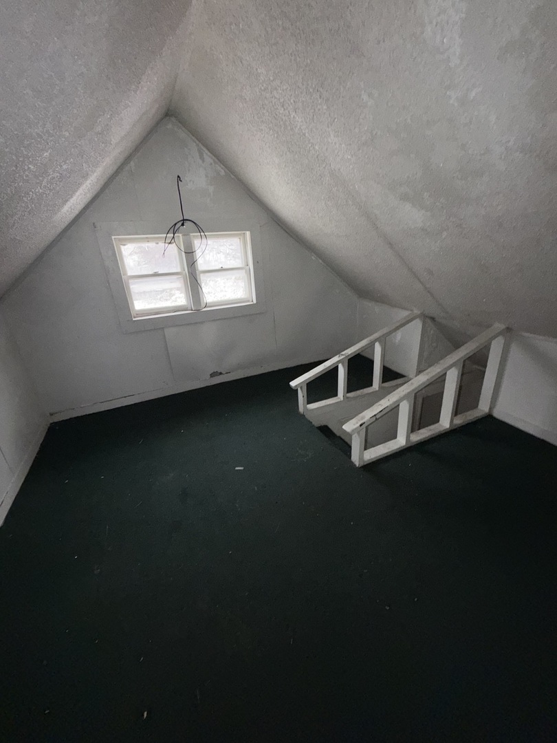 439 5th Avenue Moline, IL 61265 - Photo 11 of 16 a front view of a house with lots of green space