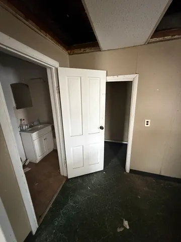 $60,000 | 439 5th Avenue, Moline, IL 61265