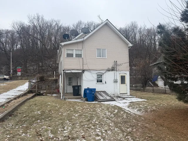 $60,000 | 439 5th Avenue, Moline, IL 61265
