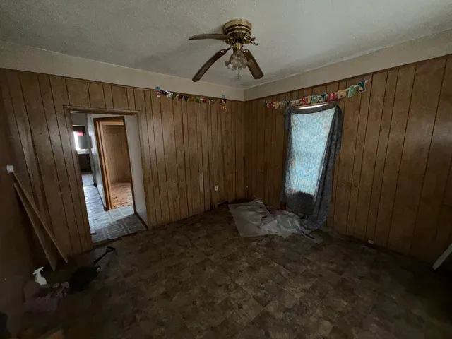 $60,000 | 439 5th Avenue, Moline, IL 61265