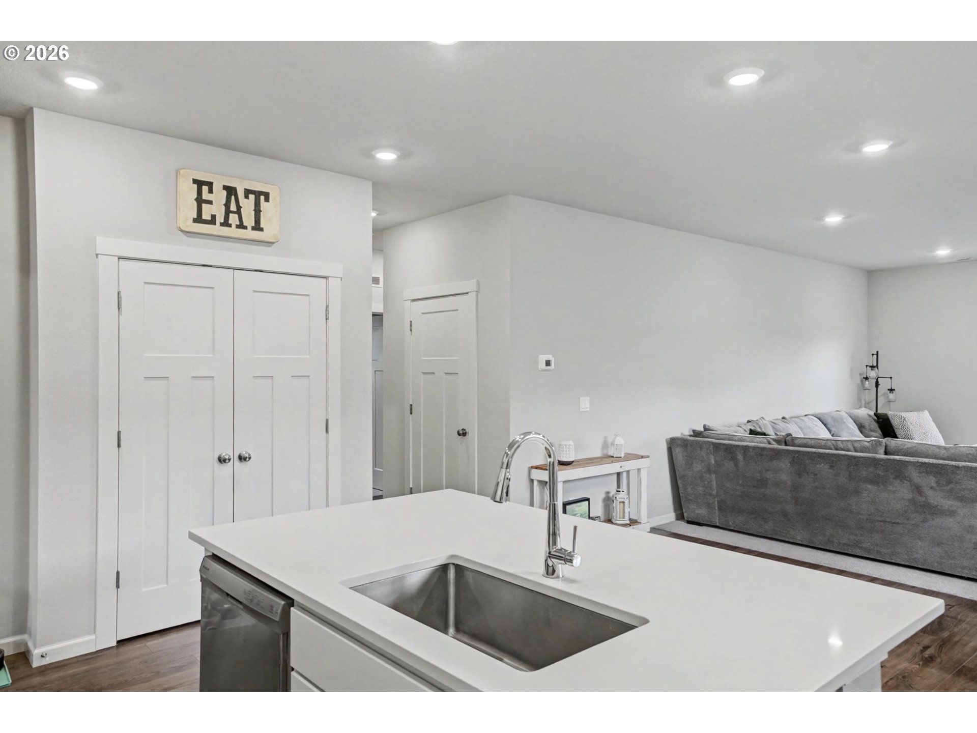 215 Walnut Street Mount Angel, OR 97362 - Photo 10 of 32