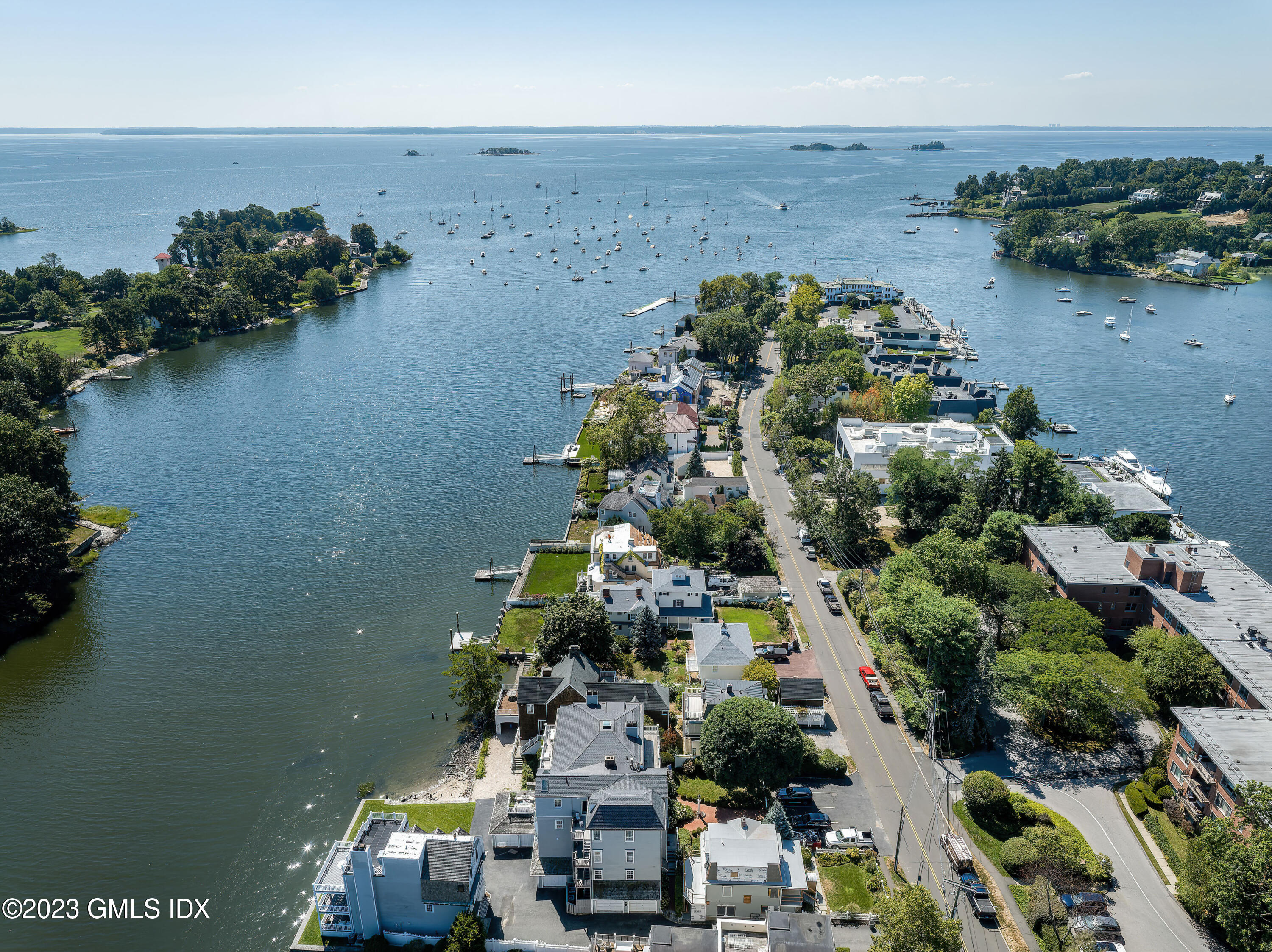 633 Steamboat Road, Unit 2 Greenwich, CT 06830 - Photo 5 of 27 an aerial view of multiple house