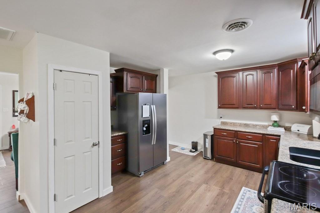 77 Hannah Street Sullivan, MO 63080 - Photo 5 of 23
