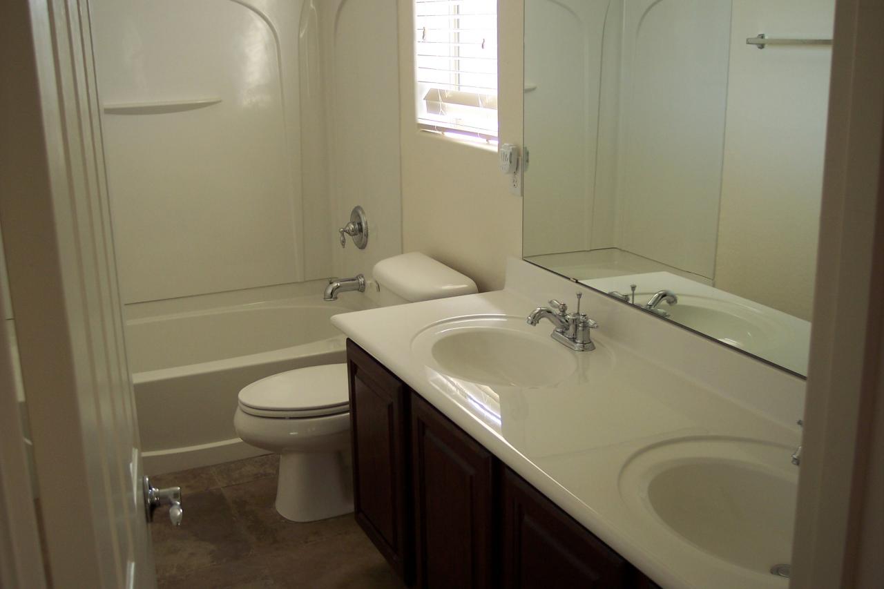 45306 Miramar Road Maricopa, AZ 85139 - Photo 18 of 32 UpstairsBath