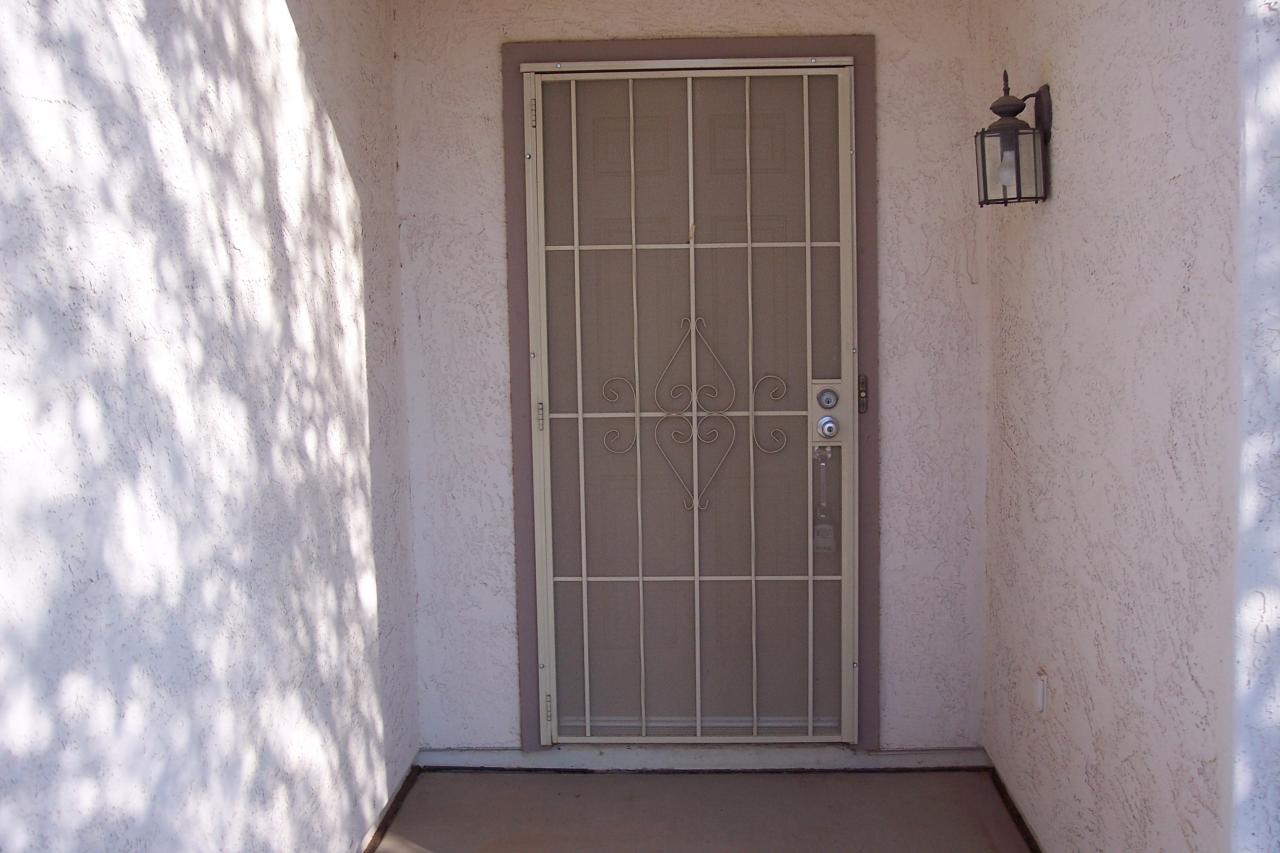 45306 Miramar Road Maricopa, AZ 85139 - Photo 3 of 32 Screen Door