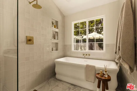 $1,995,000 | 4600 Varna Avenue, Sherman Oaks, CA 91423