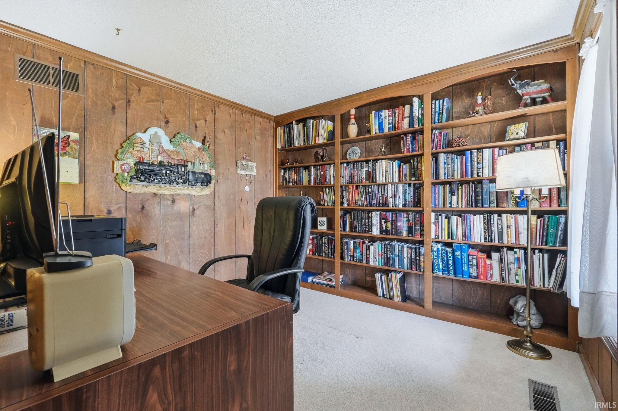 5723 Oak Fall Road Fort Wayne, IN 46845 - Photo 28 of 36