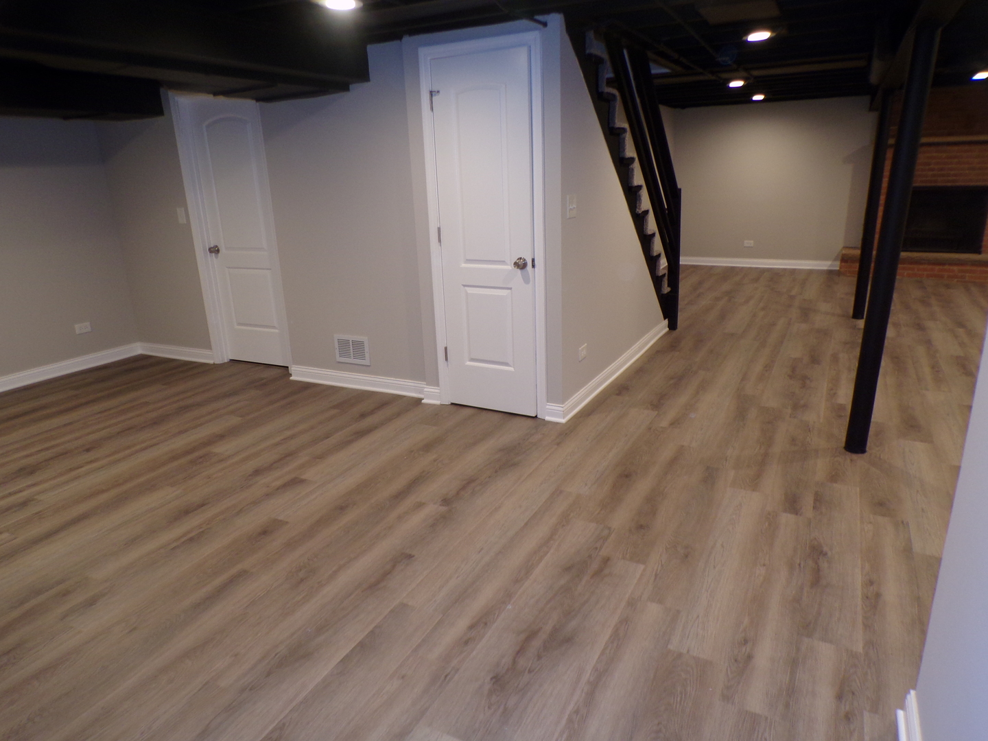 1857 Fenton Lane Park Ridge, IL 60068 - Photo 23 of 27 Gallery Image 23