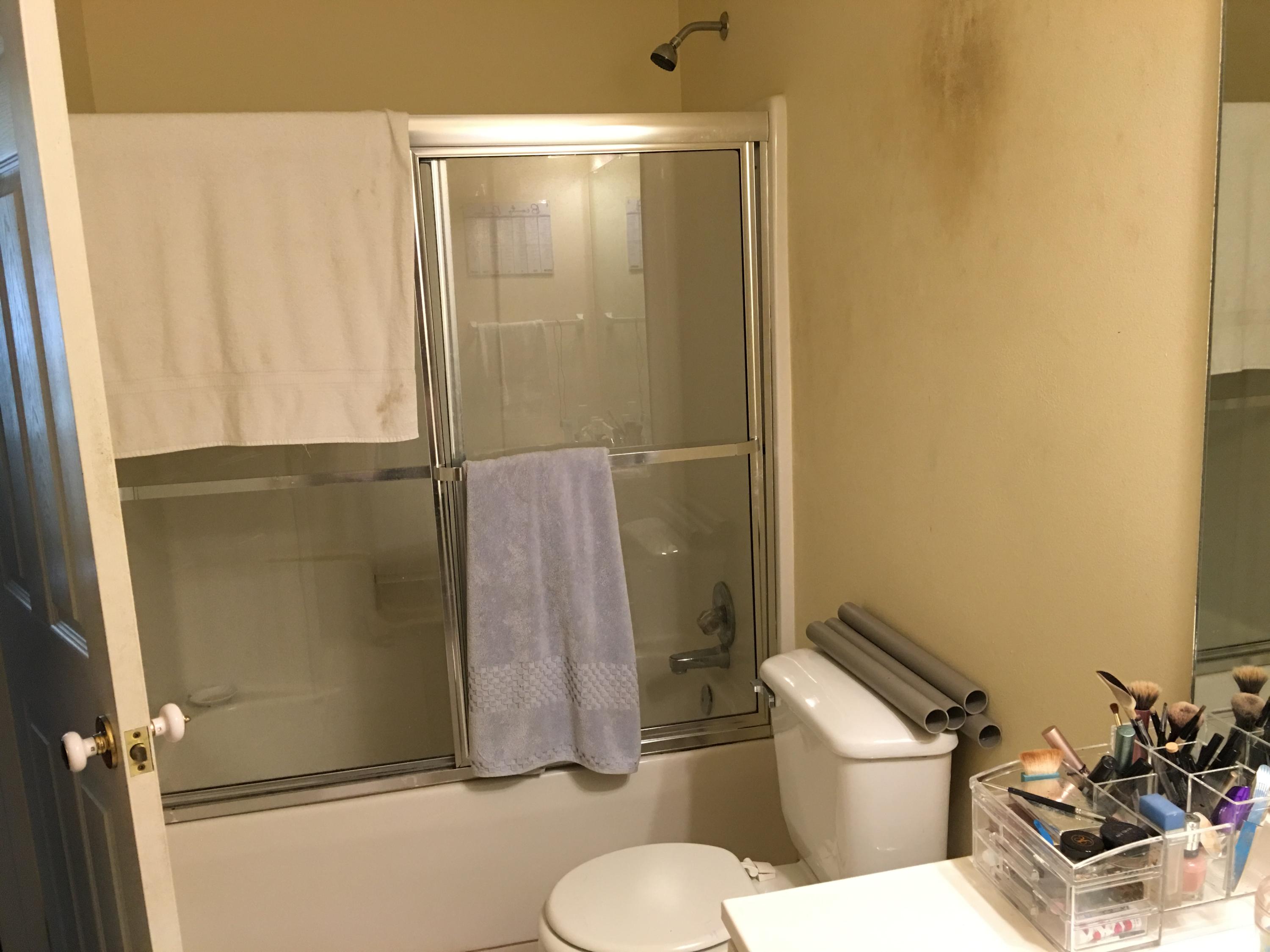 274 North Bishop Road Santa Rosa Beach, FL 32459 - Photo 8 of 17 a bathroom with a toilet and a shower