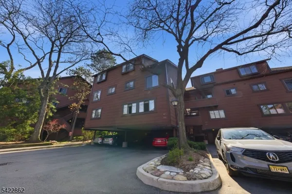 $450,000 | 166 Sandcastle Key, Unit 1, Secaucus, NJ 07094