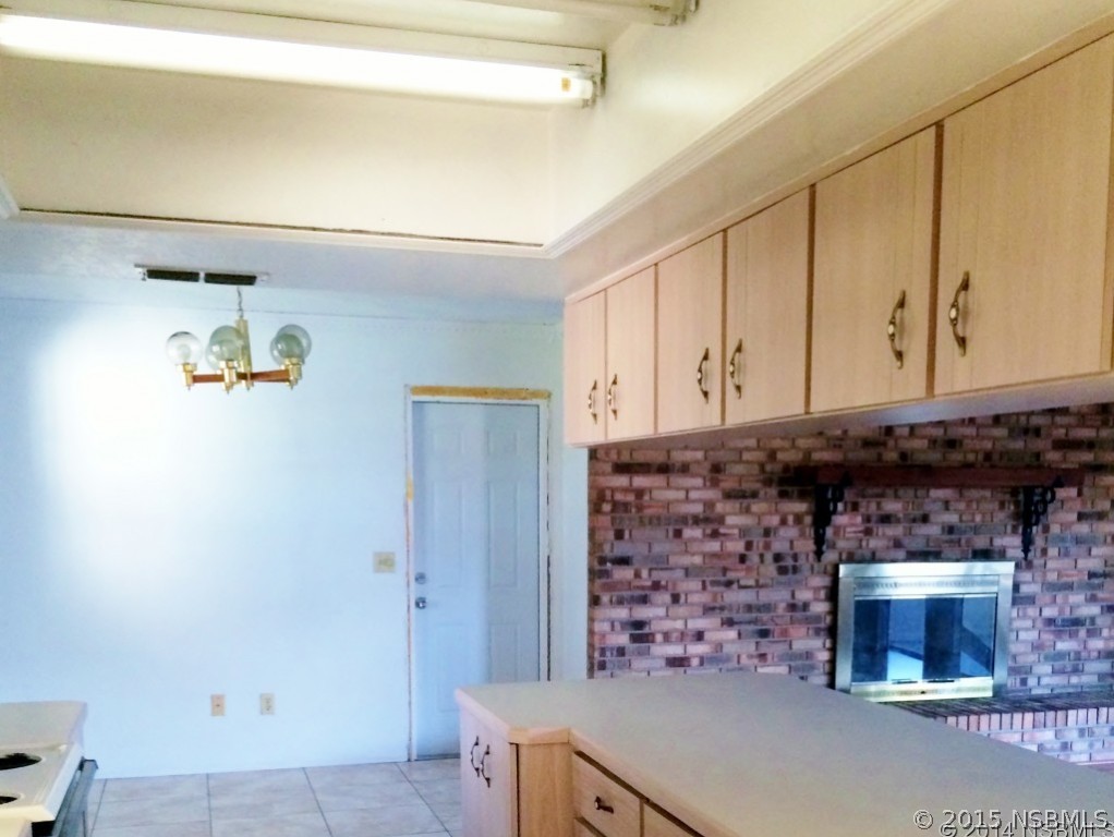 509 Cardinal Drive Edgewater, FL 32141 - Photo 3 of 10