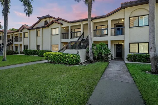 $275,000 | 1801 East Lake Road South, Unit 6J, Palm Harbor, FL 34685