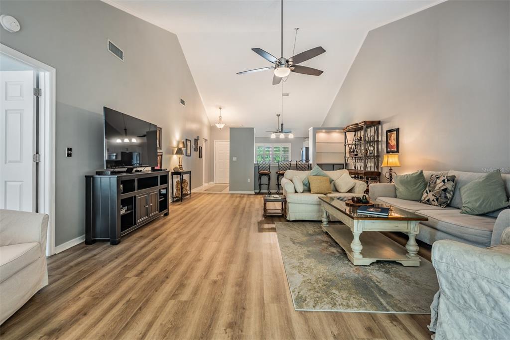 1801 East Lake Road South, Unit 6J Palm Harbor, FL 34685 - Photo 12 of 45