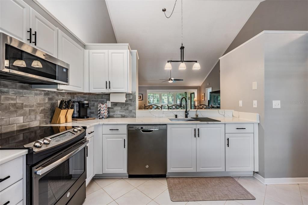 1801 East Lake Road South, Unit 6J Palm Harbor, FL 34685 - Photo 6 of 45