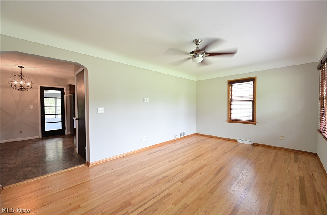 3682 Walter Road North Olmsted, OH 44070 - Photo 3 of 32 Gallery Image 3
