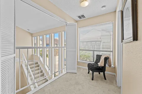 $265,000 | 1112 Bering Drive, Unit 67, Houston, TX 77057