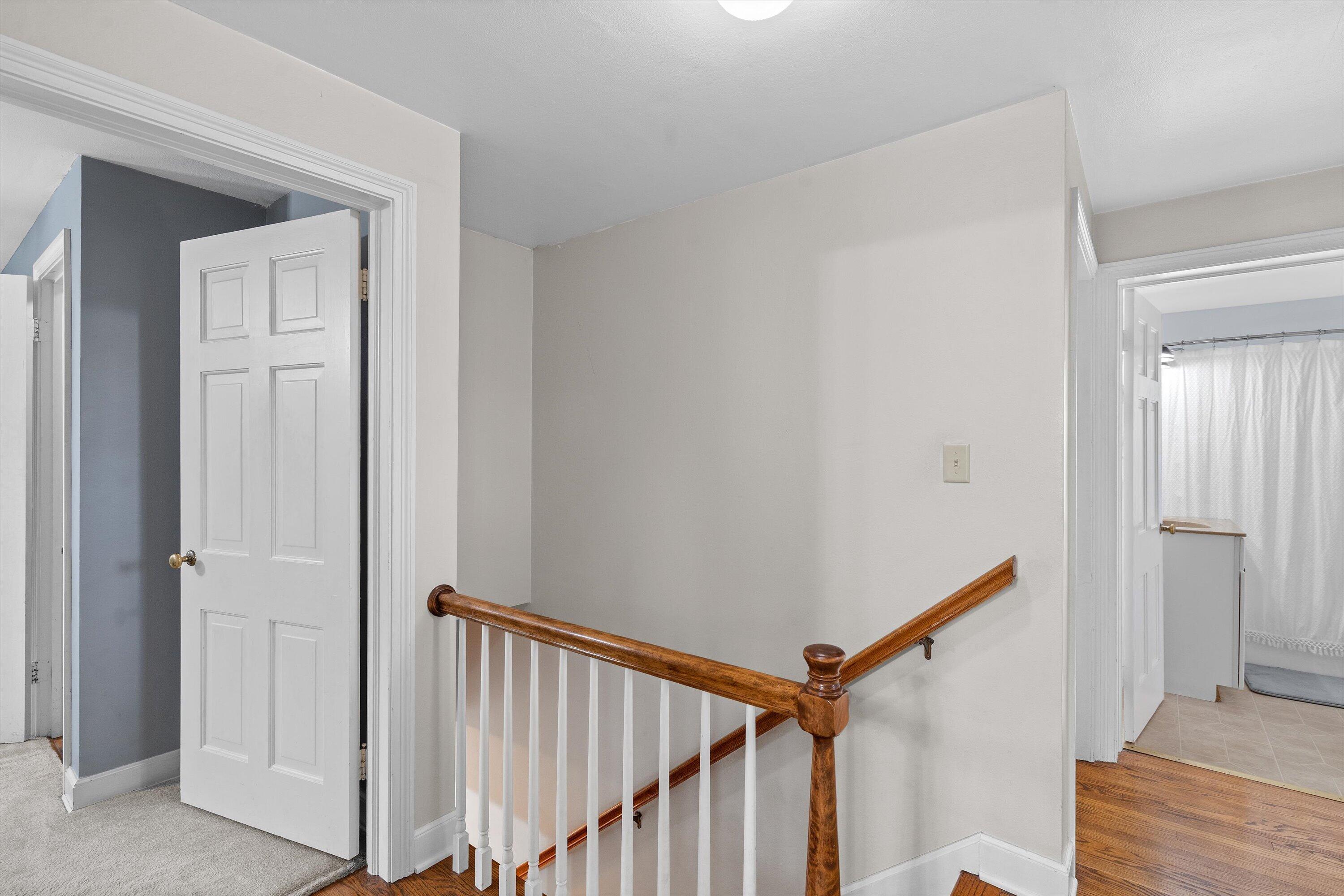 722 Orchard Street Racine, WI 53405 - Photo 18 of 42 Upstairs