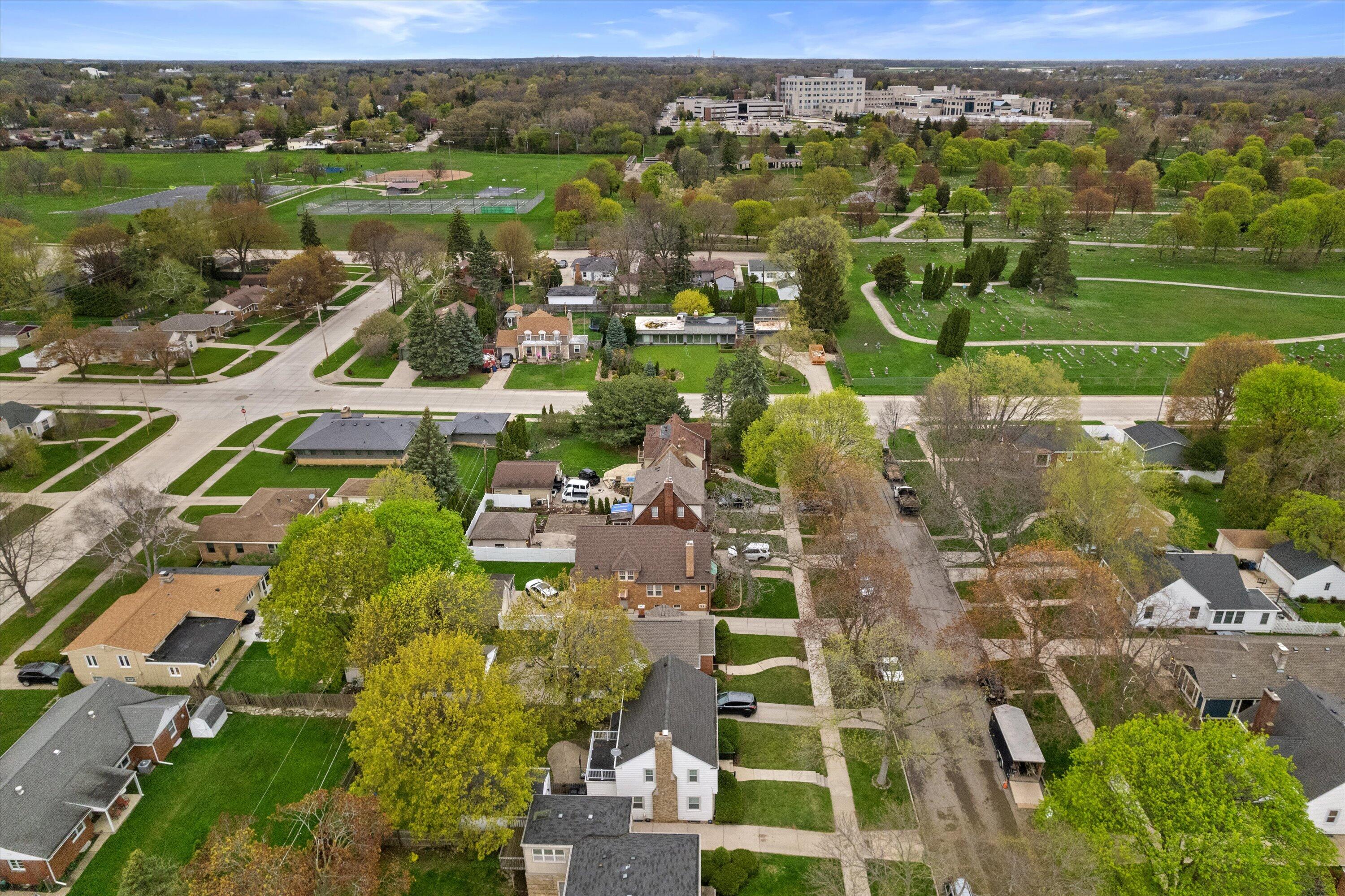 722 Orchard Street Racine, WI 53405 - Photo 30 of 42 34-DJI_0451