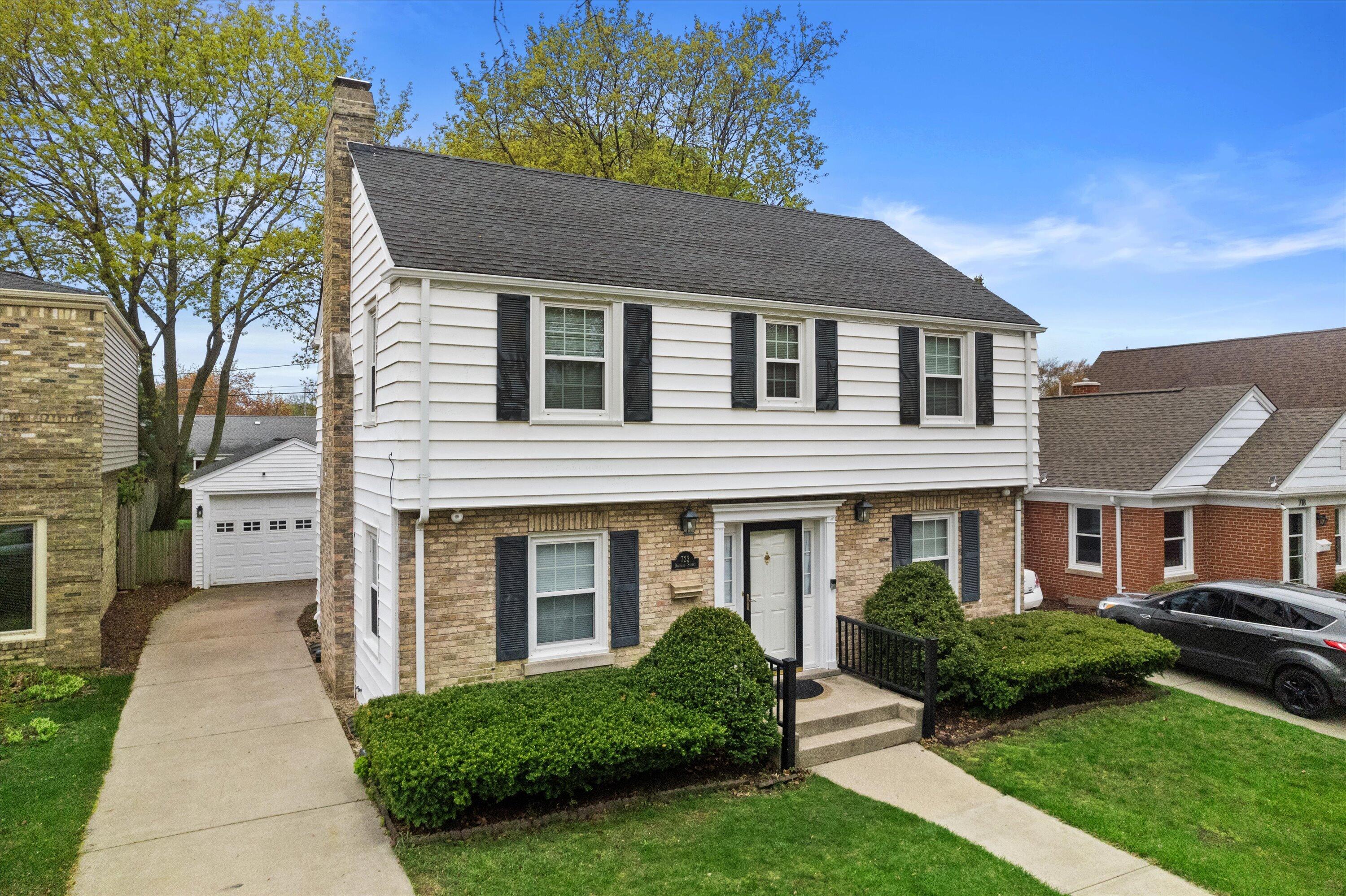 722 Orchard Street Racine, WI 53405 - Photo 3 of 42 28-DJI_0421