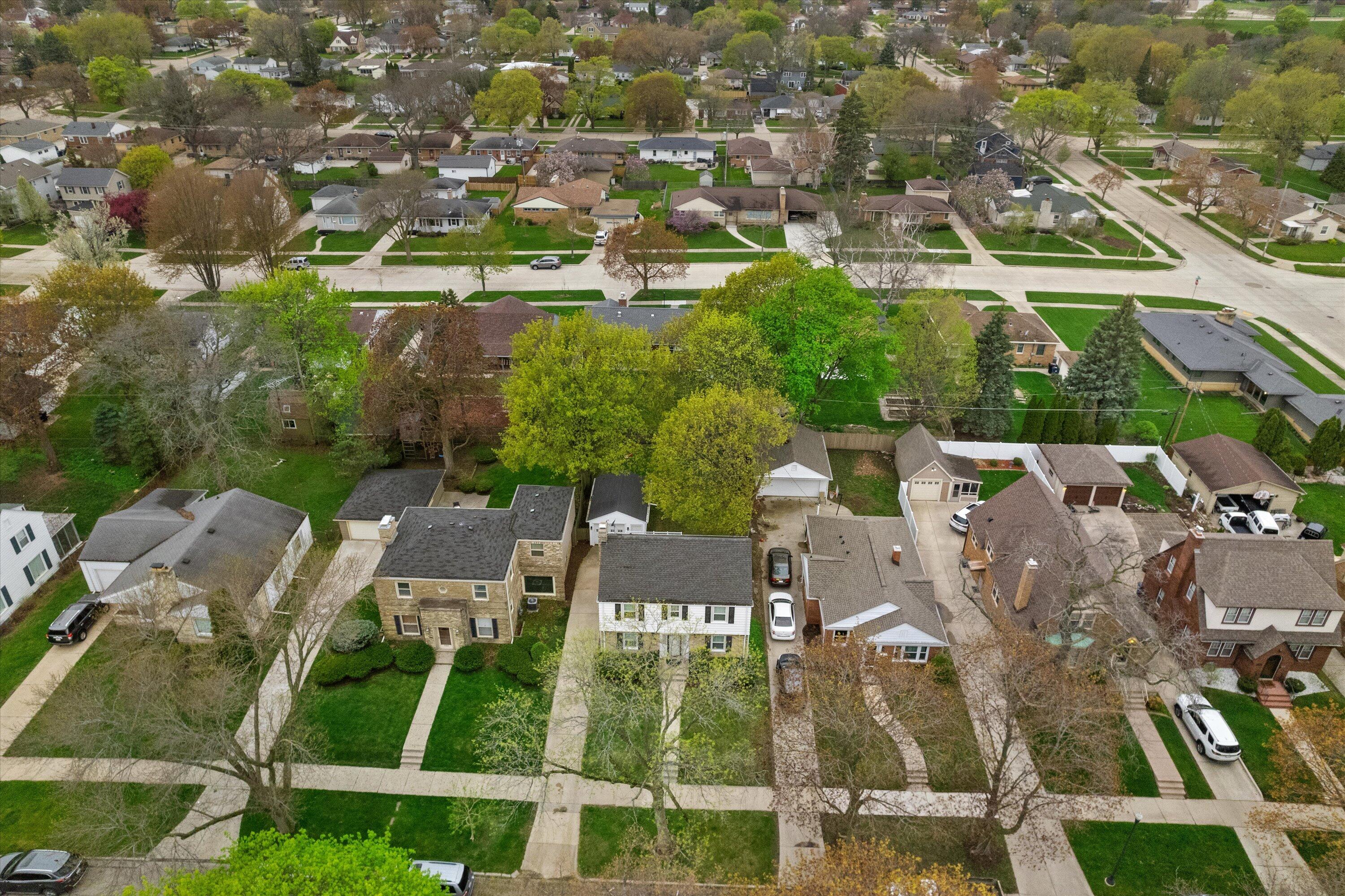 722 Orchard Street Racine, WI 53405 - Photo 33 of 42 31-DJI_0436