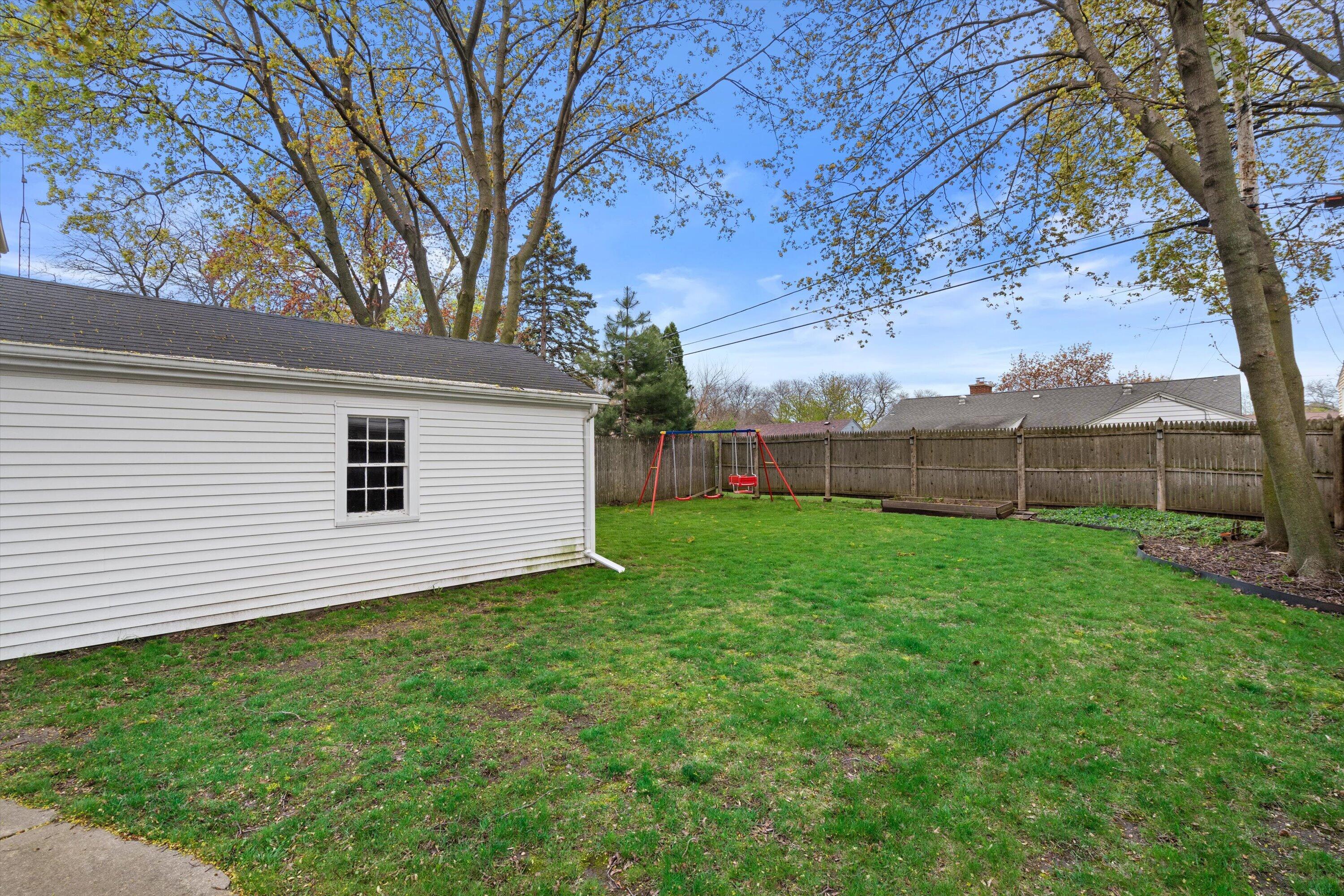 722 Orchard Street Racine, WI 53405 - Photo 40 of 42 42-DSC00607