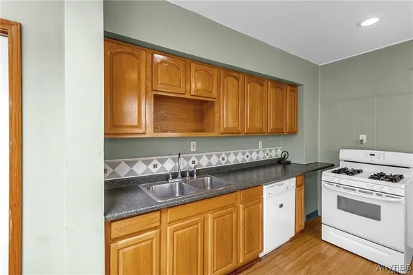 $1,750 | 120 Aldrich Place, Buffalo, NY 14220