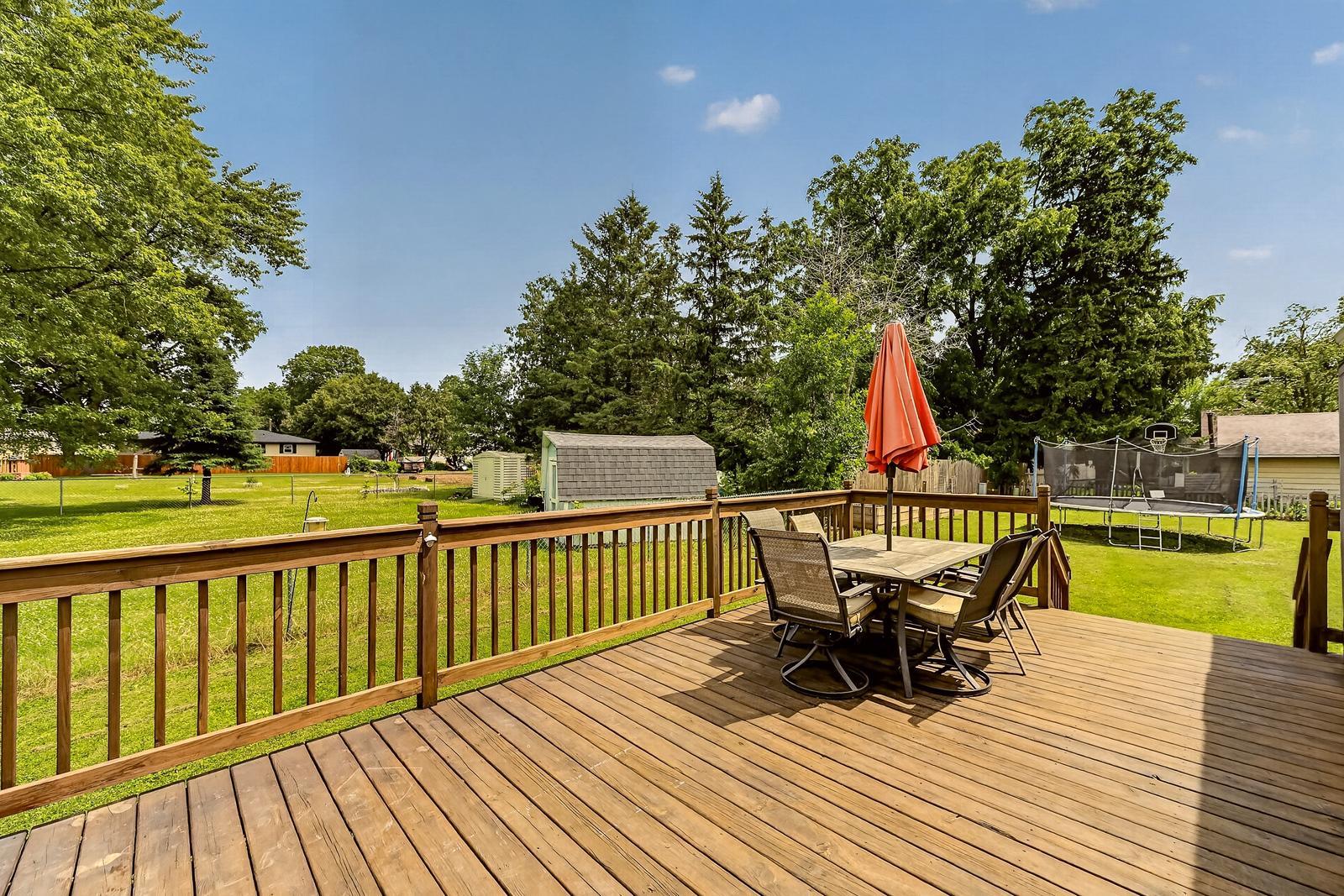 405 North Pleasant Avenue Spring Valley, MN 55975 - Photo 11 of 33