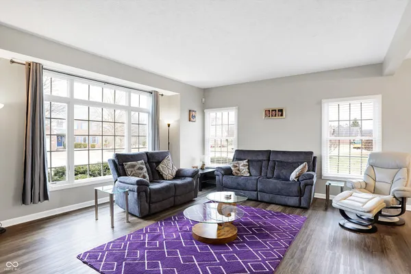 $2,950 | 13560 Kingsbury Drive, Carmel, IN 46032