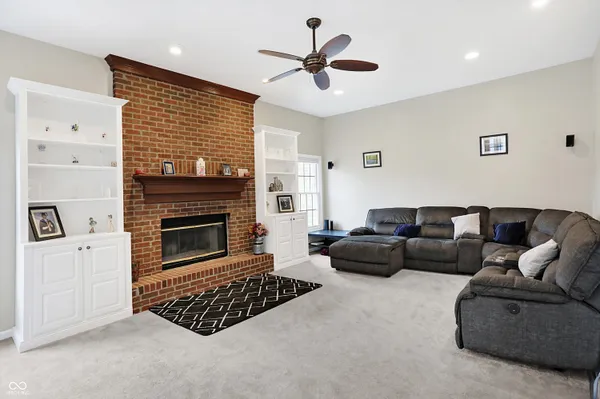 $2,950 | 13560 Kingsbury Drive, Carmel, IN 46032