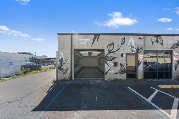 $22 | 3472 Northeast 5th Avenue, Unit 12, Oakland Park, FL 33334