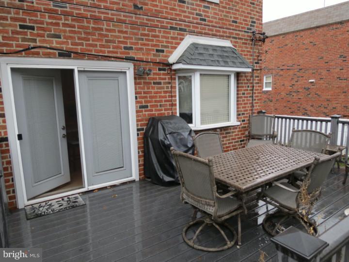 3317 Lester Road Philadelphia, PA 19154 - Photo 12 of 18 Deck