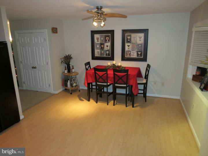 3317 Lester Road Philadelphia, PA 19154 - Photo 5 of 18 Kitchen
