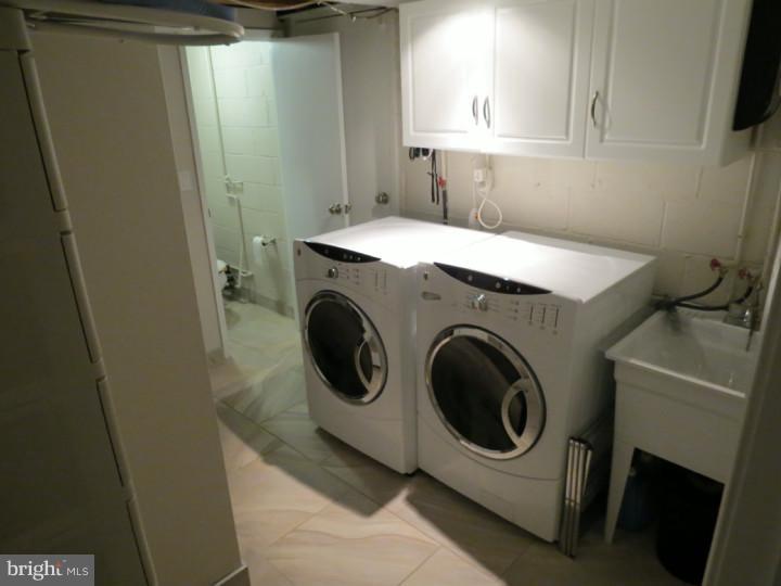 3317 Lester Road Philadelphia, PA 19154 - Photo 6 of 18 Laundry Room