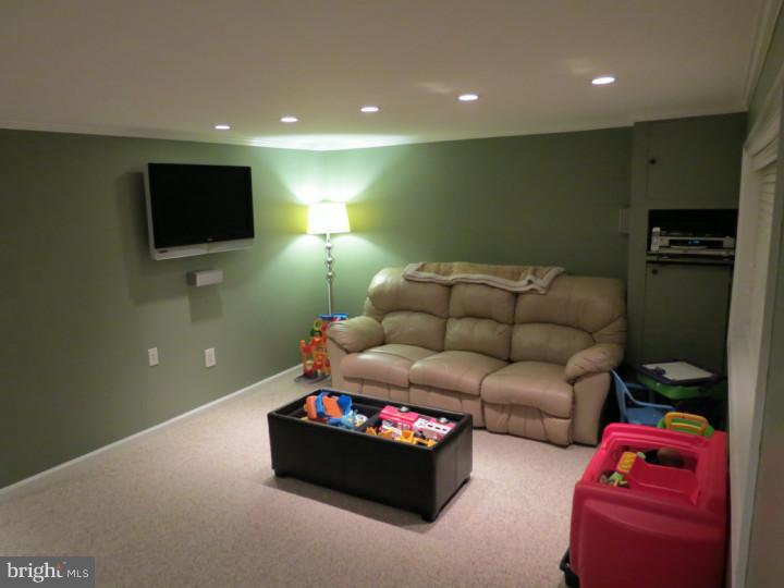 3317 Lester Road Philadelphia, PA 19154 - Photo 7 of 18 Basement - Finished