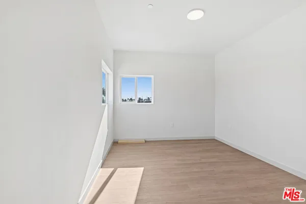 $6,450 | 2521 South Orange Drive, Los Angeles, CA 90016