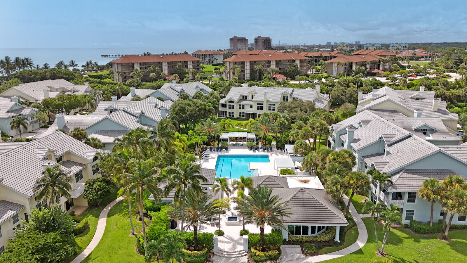 705 Mainsail Circle Jupiter, FL 33477 - Photo 49 of 51 an aerial view of multiple house