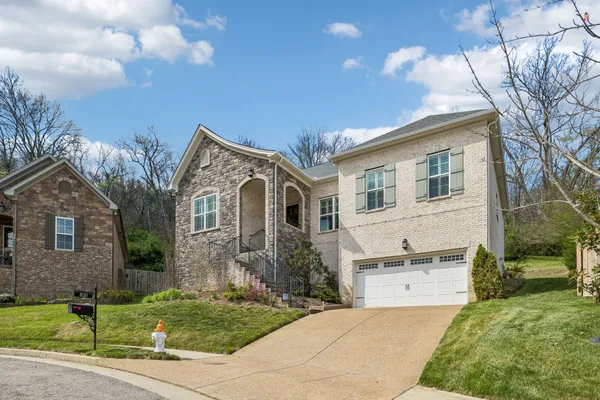 $795,000 | 820 Doncaster Lane, Nashville, TN 37221