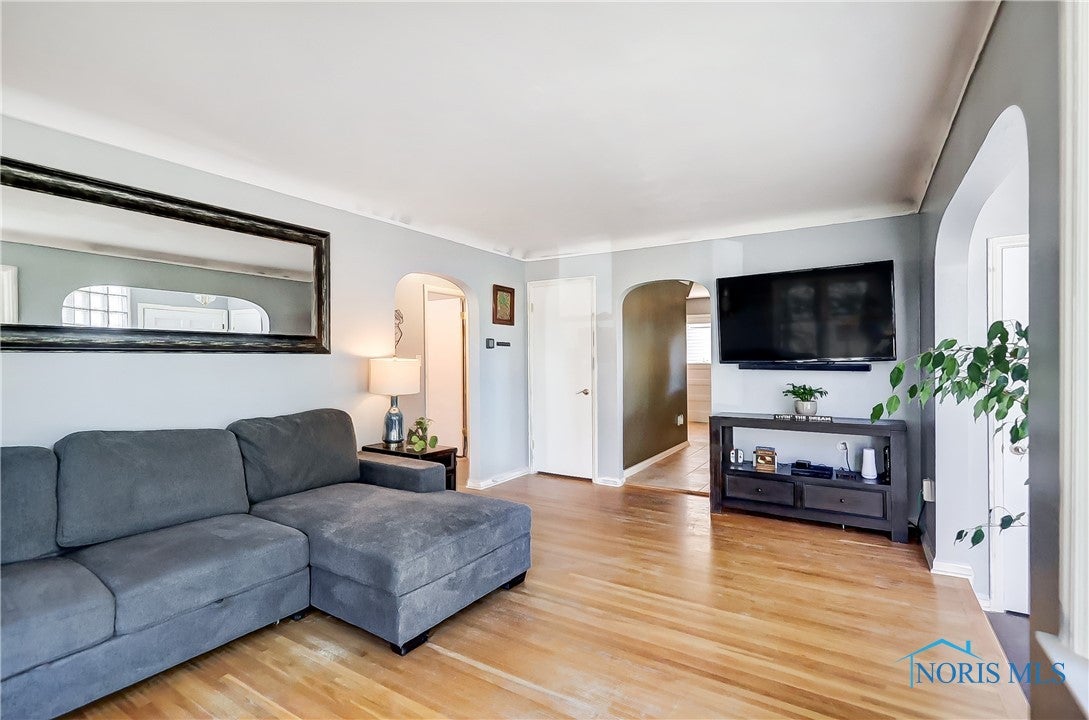 4308 Bowen Road Toledo, OH 43613 - Photo 8 of 44 Gallery Image 8