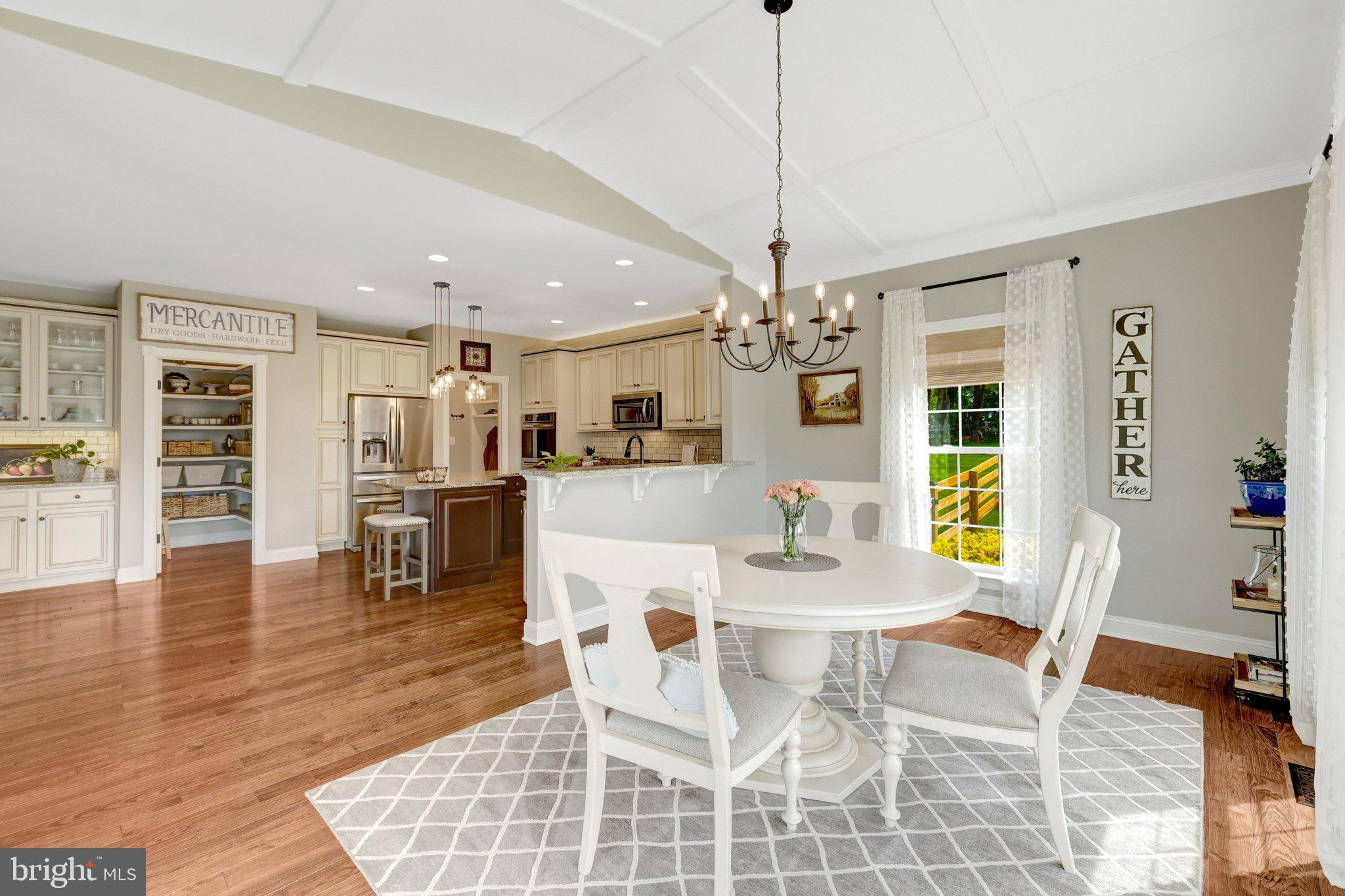 15002 Mountain Road Purcellville, VA 20132 - Photo 19 of 60 Kitchen leads to Large Breakfast area